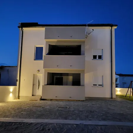 Apartamento New Family Franka, Sabunike *