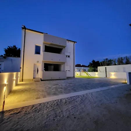 New Family Franka, Sabunike Apartamento Privlaka (Zadar)