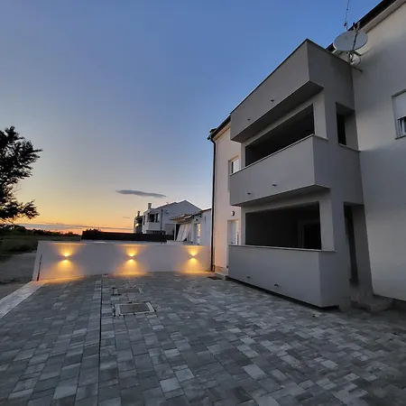 Apartamento New Family Franka, Sabunike Privlaka (Zadar)